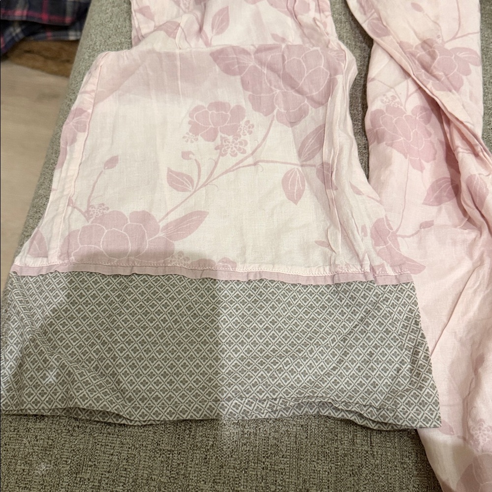 Victoria Secret Floral Pink Pajama Pants - Picture 7 of 7